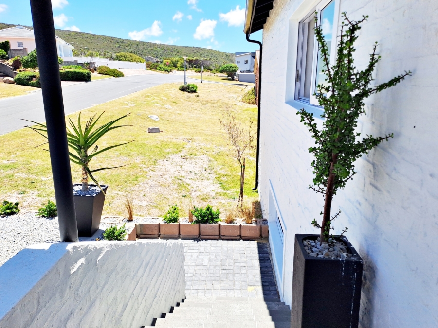 4 Bedroom Property for Sale in Agulhas Western Cape